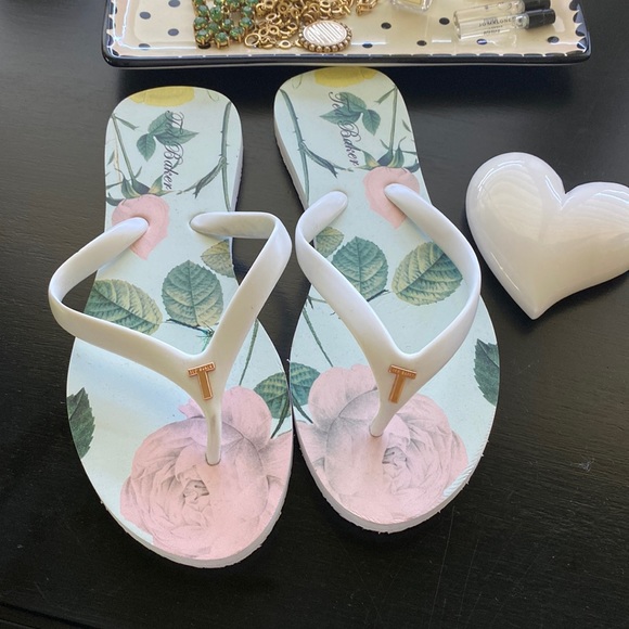 Ted Baker Shoes Ted Baker Flip Flops 9 Poshmark